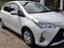 https://riyasewana.com/uploads/toyota-vitz-2017-1513593512782.jpg