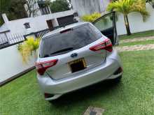 https://riyasewana.com/uploads/toyota-vitz-2017-1912520312832.jpg