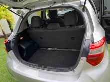 https://riyasewana.com/uploads/toyota-vitz-2017-1912520312854.jpg