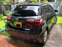 https://riyasewana.com/uploads/toyota-vitz-2017-2016210712583.jpg