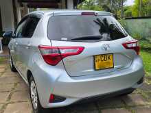 https://riyasewana.com/uploads/toyota-vitz-2017-2017182912792.jpg