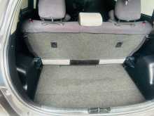 https://riyasewana.com/uploads/toyota-vitz-2017-2814430712634.jpg
