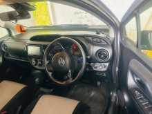 https://riyasewana.com/uploads/toyota-vitz-2017-2814430712802.jpg