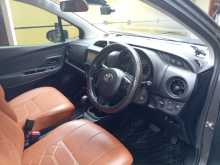 https://riyasewana.com/uploads/toyota-vitz-2017-3123400812722.jpg