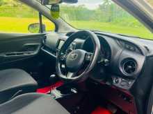 https://riyasewana.com/uploads/toyota-vitz-2017-520192912754.jpg
