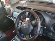 https://riyasewana.com/uploads/toyota-vitz-2017-61237381230467.jpg