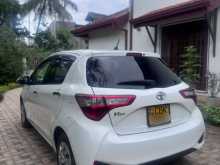 https://riyasewana.com/uploads/toyota-vitz-201713064143.jpg