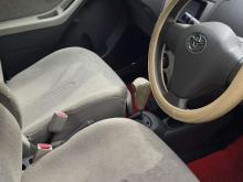 https://riyasewana.com/uploads/toyota-vitz-201720286814.jpg