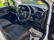 https://riyasewana.com/uploads/toyota-vitz-2018-122157084243.jpg