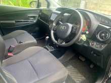 https://riyasewana.com/uploads/toyota-vitz-2018-188464412854.jpg