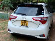 https://riyasewana.com/uploads/toyota-vitz-2018-2018-312203512892.jpg