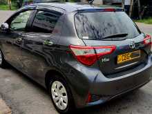 https://riyasewana.com/uploads/toyota-vitz-2018-215372212654.jpg