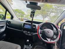 https://riyasewana.com/uploads/toyota-vitz-2018-2410301712632.jpg