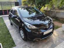 Toyota Vitz 2018 Car