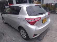 https://riyasewana.com/uploads/toyota-vitz-2018-2711185312054.jpg