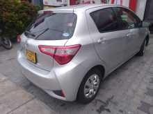 https://riyasewana.com/uploads/toyota-vitz-2018-2711185312392.jpg