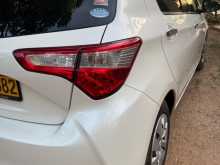 https://riyasewana.com/uploads/toyota-vitz-2018-2821262212444.jpg
