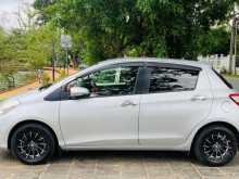 https://riyasewana.com/uploads/toyota-vitz-2018-2911350812244.jpg