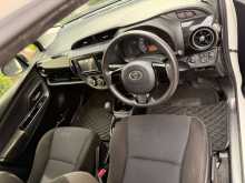 https://riyasewana.com/uploads/toyota-vitz-2018-3012284812362.jpg