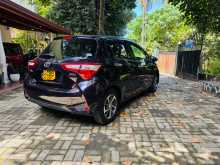 https://riyasewana.com/uploads/toyota-vitz-2018-3012450712732.jpg