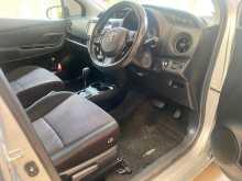 https://riyasewana.com/uploads/toyota-vitz-2018-3112481512363.jpg