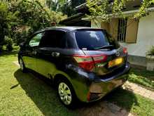 https://riyasewana.com/uploads/toyota-vitz-2018-61051412303.jpg