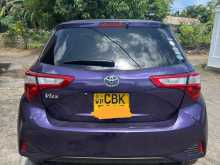 https://riyasewana.com/uploads/toyota-vitz-2019-2423343212584.jpg