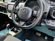 https://riyasewana.com/uploads/toyota-vitz-2019-613192925003.jpg