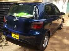 Toyota Vitz 2000 Car