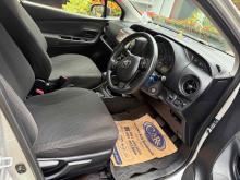 https://riyasewana.com/uploads/toyota-vitz-2118290924201.jpg
