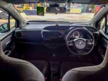 https://riyasewana.com/uploads/toyota-vitz-22111703593.jpg