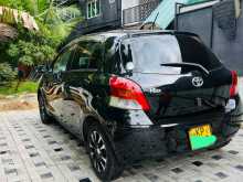 https://riyasewana.com/uploads/toyota-vitz-2211454922842.jpg