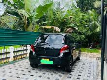 https://riyasewana.com/uploads/toyota-vitz-2211470224023.jpg