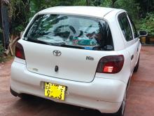 Toyota Vitz 2000 Car