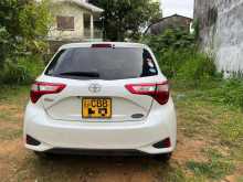 https://riyasewana.com/uploads/toyota-vitz-22200130613.jpg