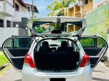 https://riyasewana.com/uploads/toyota-vitz-22201137644.jpg