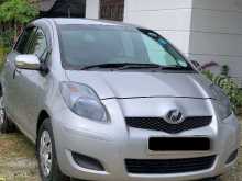 Toyota Vitz 2009 Car