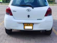 https://riyasewana.com/uploads/toyota-vitz-25205111623.jpg