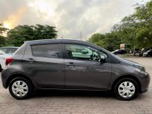 https://riyasewana.com/uploads/toyota-vitz-2522075817406.jpg