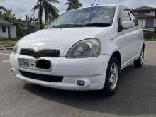Toyota Vitz 2000 Car