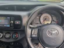 https://riyasewana.com/uploads/toyota-vitz-271211304373.jpg