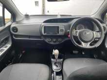 https://riyasewana.com/uploads/toyota-vitz-2723411622462.jpg