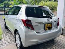https://riyasewana.com/uploads/toyota-vitz-2814543822972.jpg