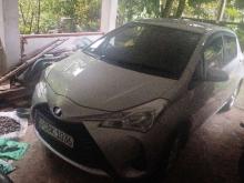 https://riyasewana.com/uploads/toyota-vitz-282001246916.jpg