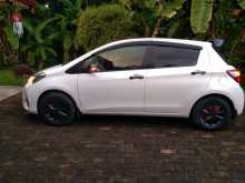 https://riyasewana.com/uploads/toyota-vitz-28457364093.jpg