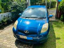 Toyota VITZ 2008 Car