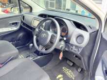 https://riyasewana.com/uploads/toyota-vitz-294326175.jpg