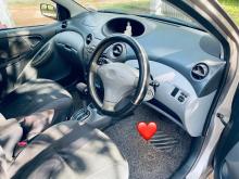 https://riyasewana.com/uploads/toyota-vitz-3011514410986.jpg