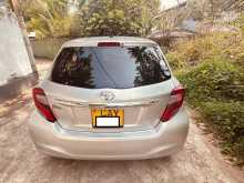 https://riyasewana.com/uploads/toyota-vitz-30130239472.jpg