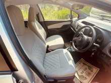 https://riyasewana.com/uploads/toyota-vitz-30130239665.jpg